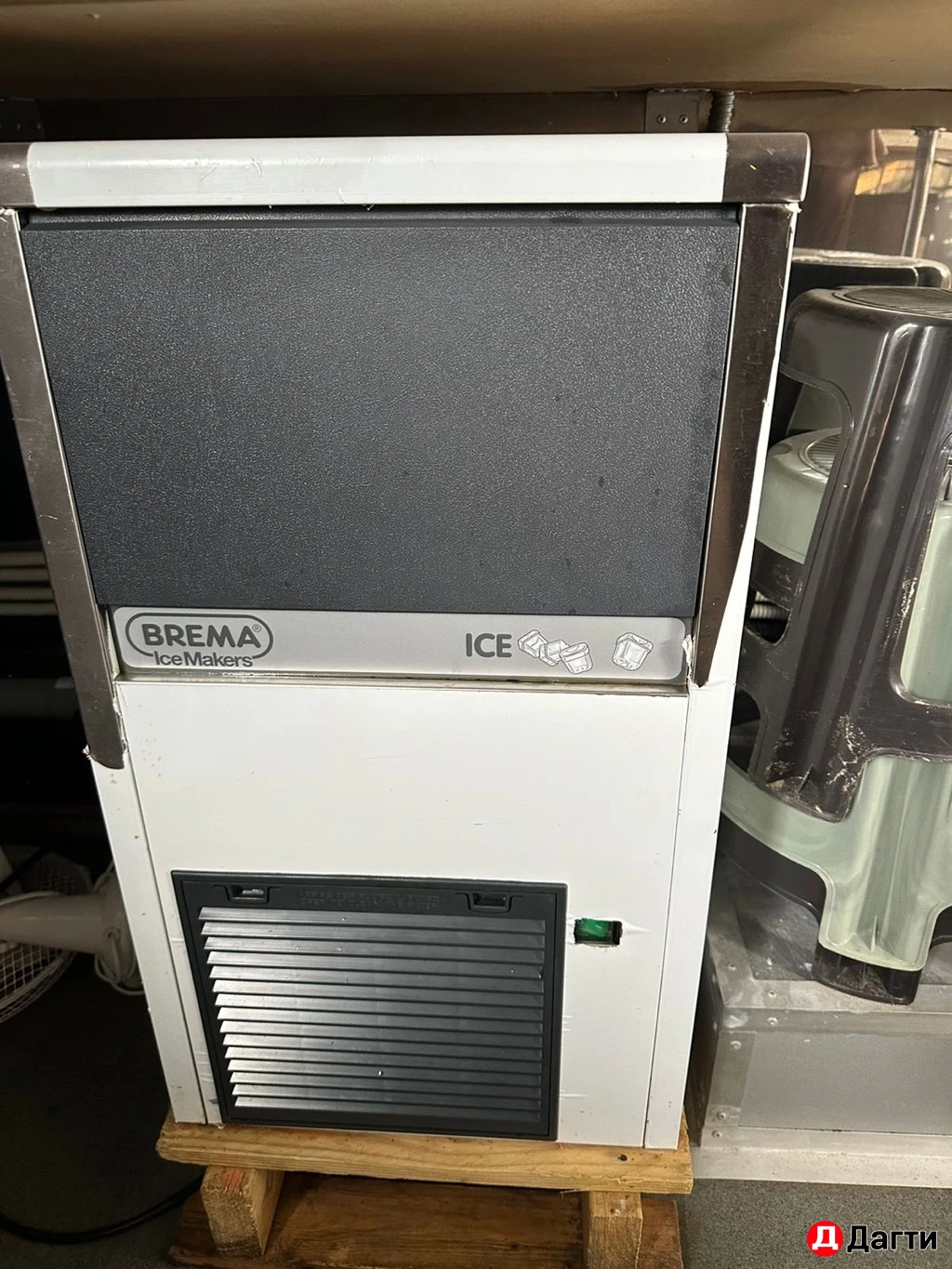 Фудтрак с оборудованием