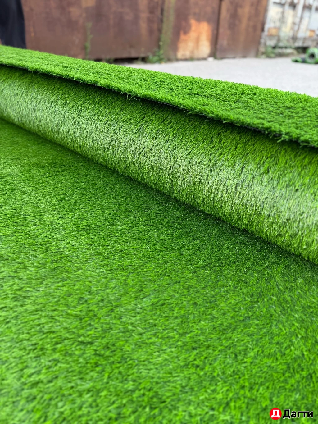 Искуственный газон в рулонах