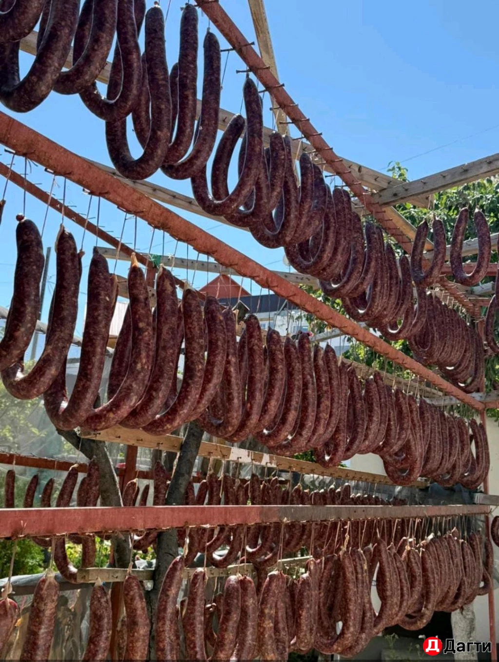 Горное Сушенное мясо и колбаса