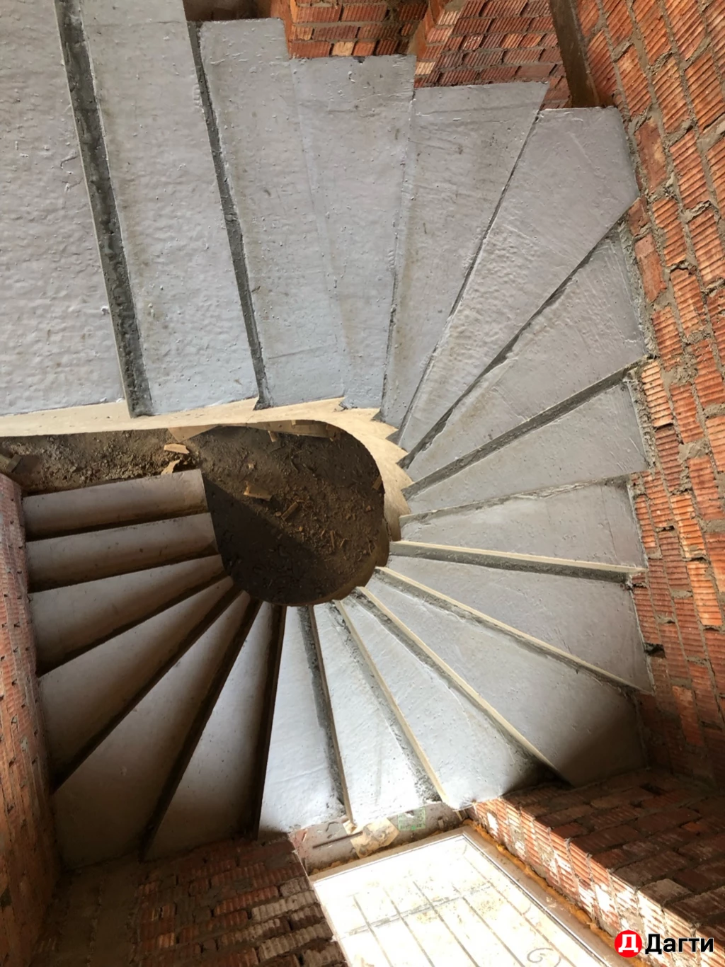 ЗАЛИВКА ЖЕЛЕЗОБЕТОННЫХ ЛЕСТНИЦ