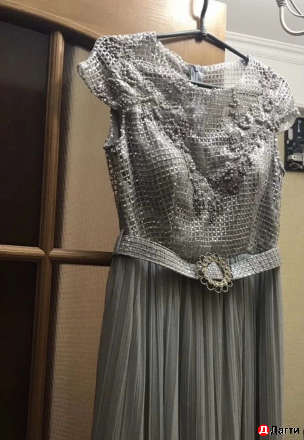 Новое вечерние платье