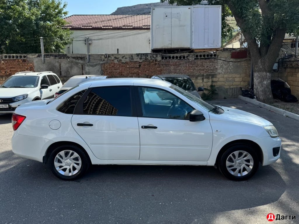 LADA (ВАЗ) Granta, 2017 года