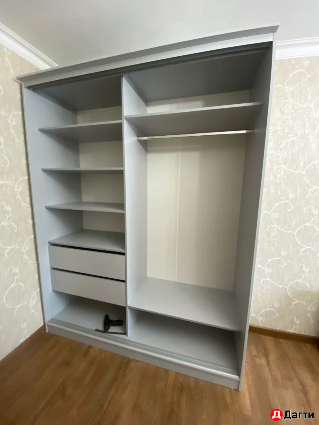 Шкаф купе 1.05 Серый