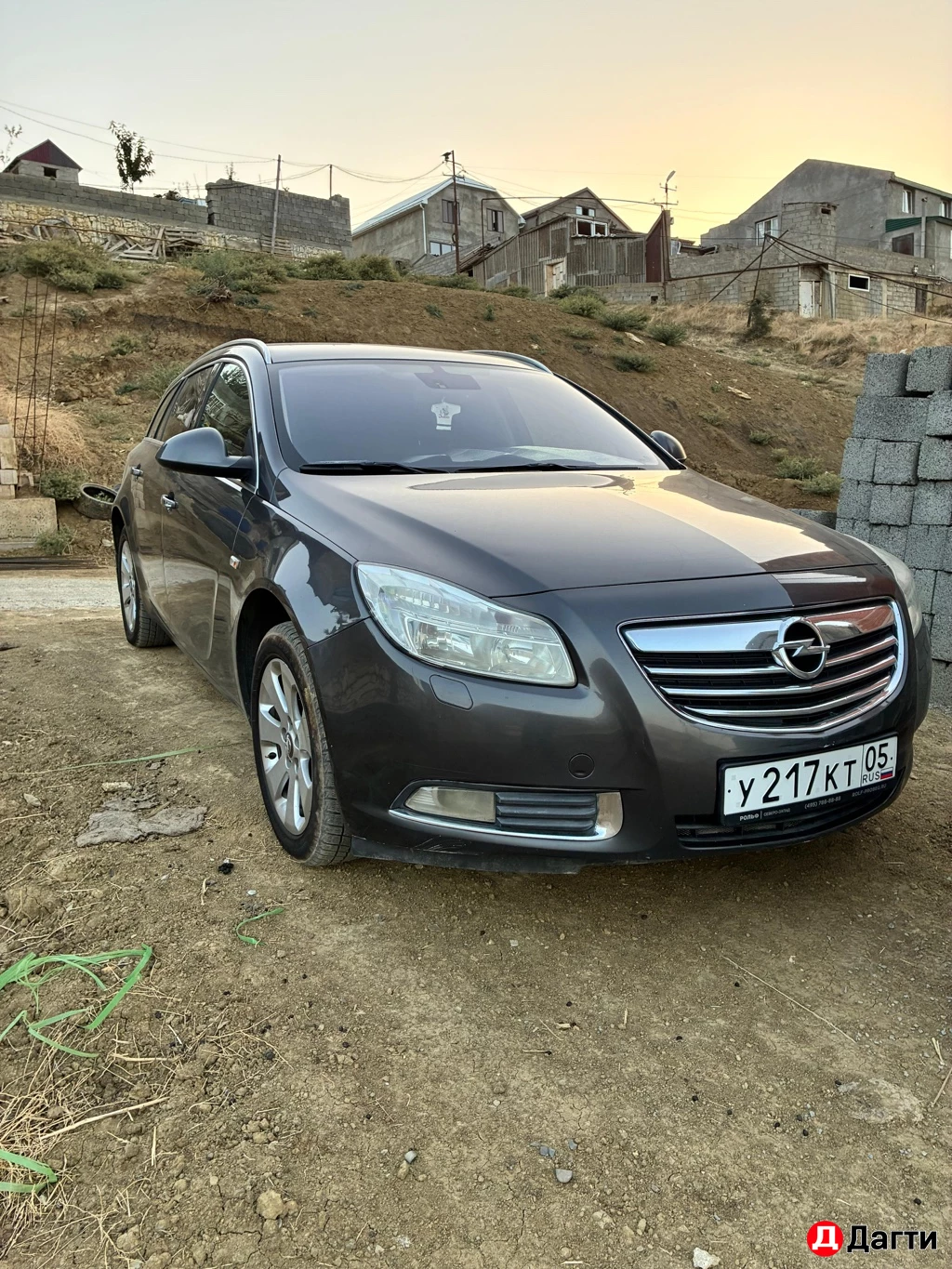 Opel Insignia, 2010 года