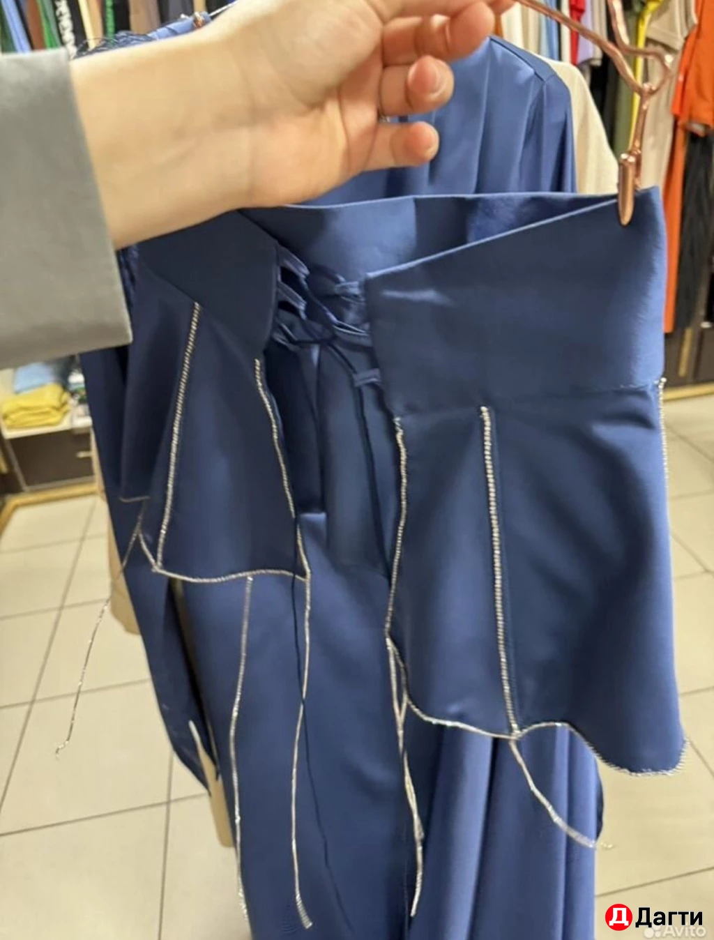 Вечернее платье