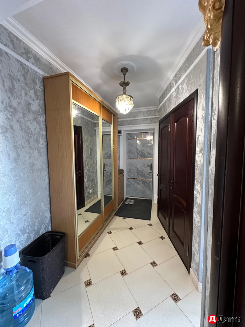 Квартира, 3 комнаты, 70 м²