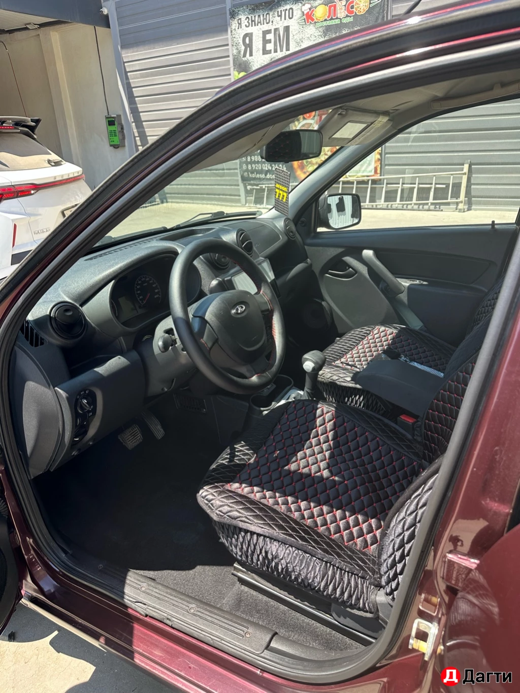 LADA (ВАЗ) Granta, 2013 года