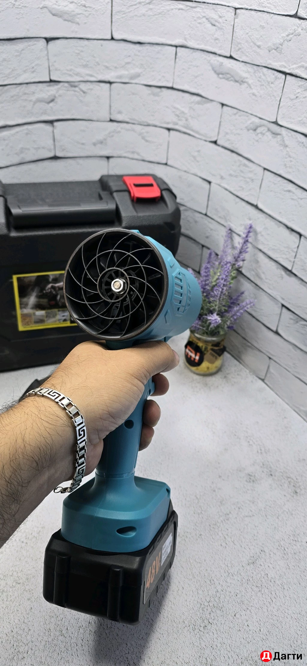 Воздуходувка аккумуляторная