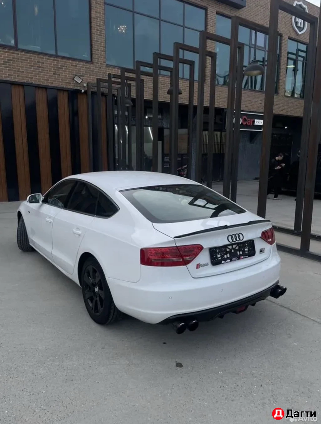 Audi A5, 2010 года