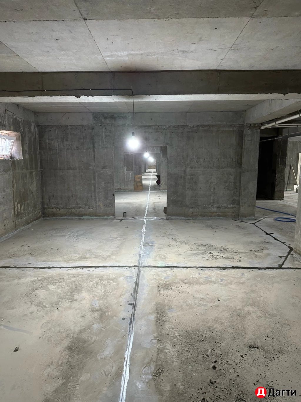 Помещение свободного назначения, 1000 м², Собственник