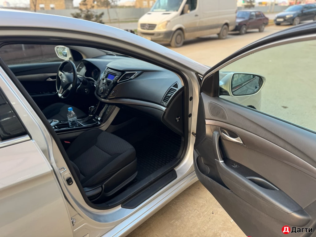 Hyundai i40, 2013 года