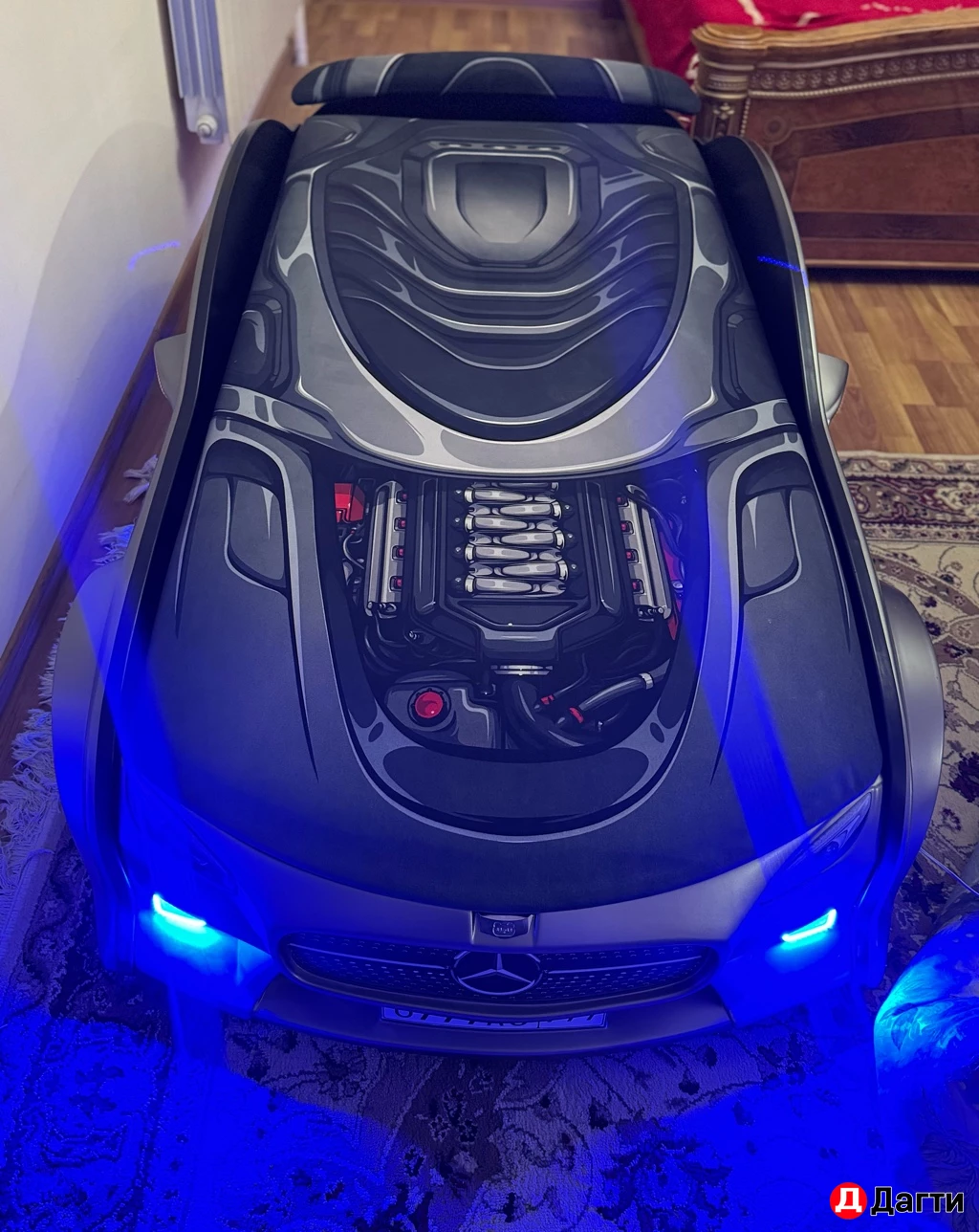 Кровать машина