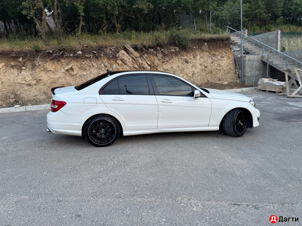 Mercedes-Benz C-Класс, 2012 года