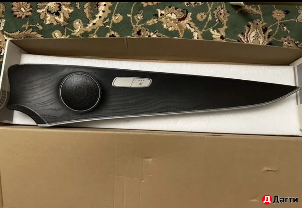 Дерево на передние двери