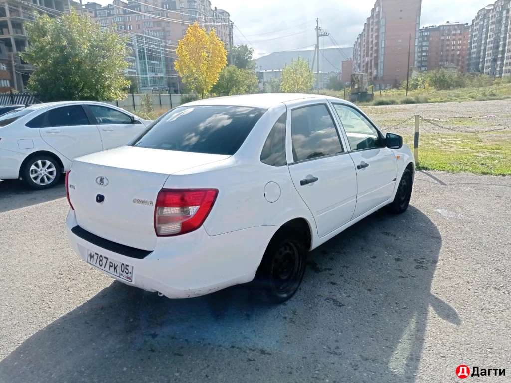 LADA (ВАЗ) Granta, 2013 года
