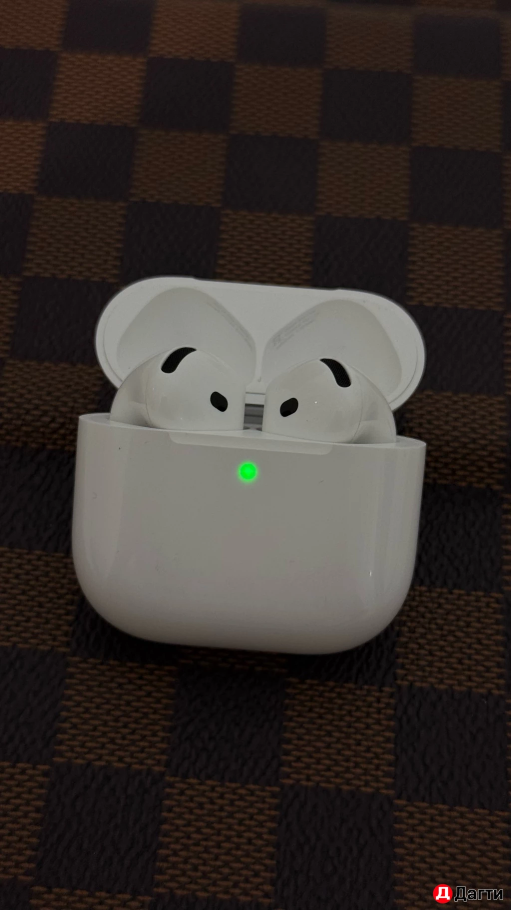 AirPods 4