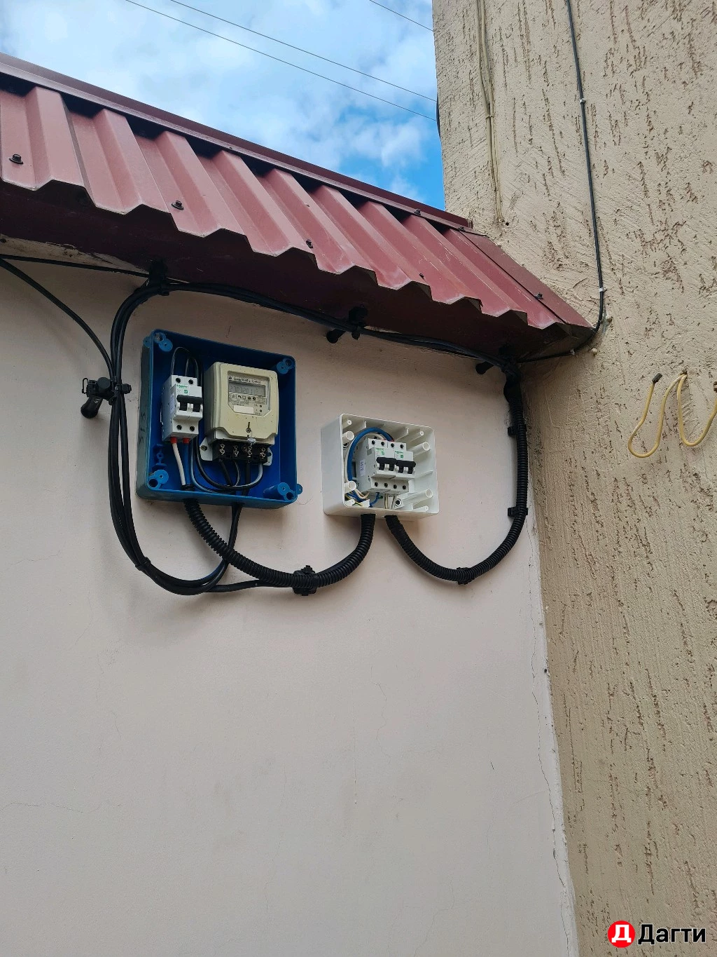 Электромонтажник