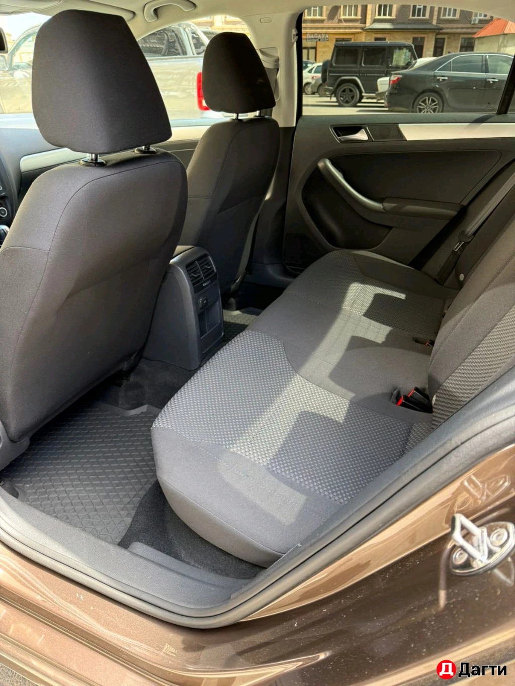 Volkswagen Jetta, 2012 года