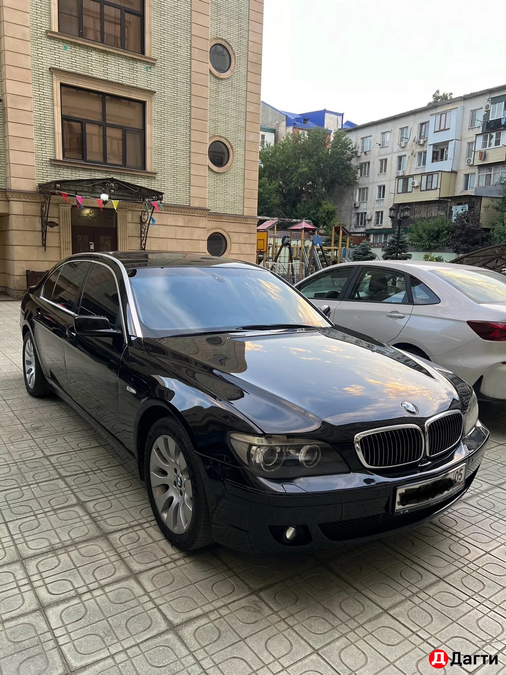 BMW 7 серии, 2008 года