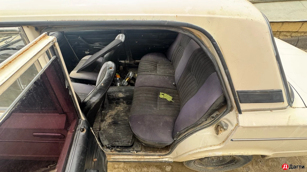 LADA (ВАЗ) 2106, 1936 года