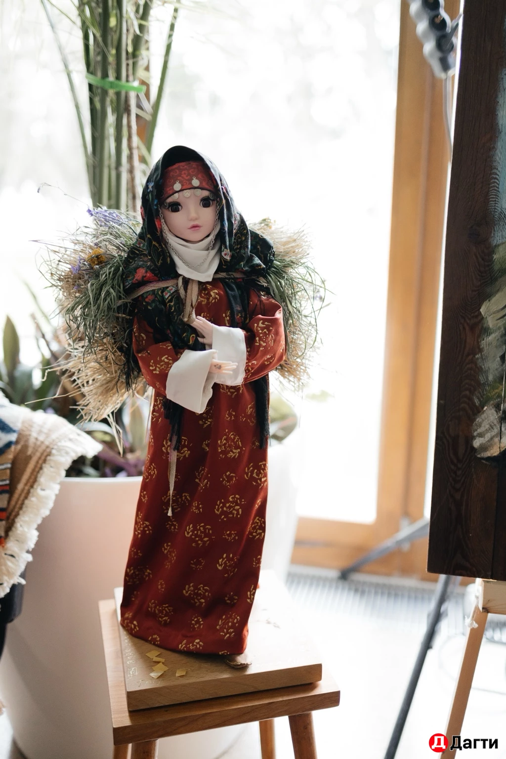 Кукла интерьерная