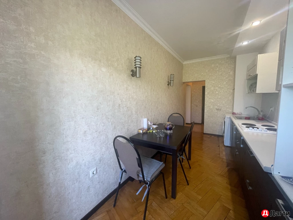 Квартира, 2 комнаты, 65 м², Агент