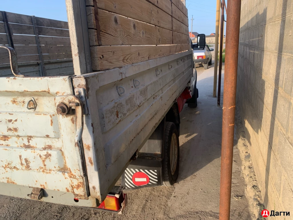 ГАЗ Газель 3202, 2002 года