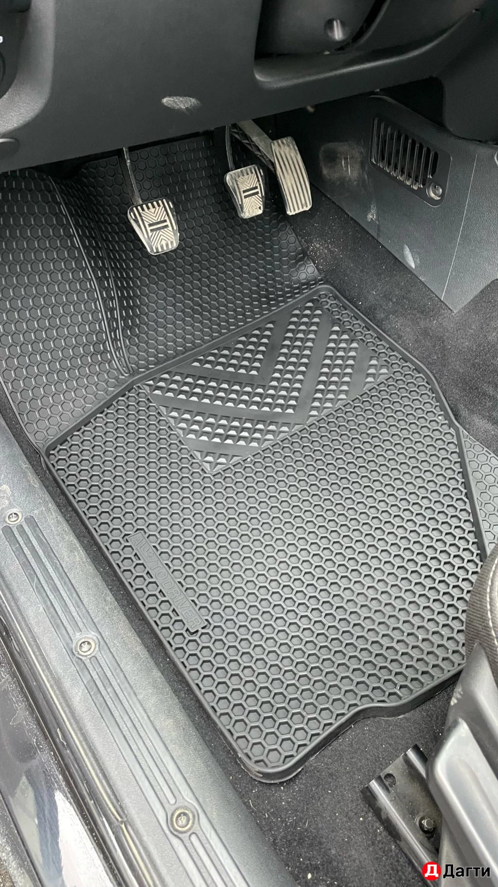 Коврики в авто соты