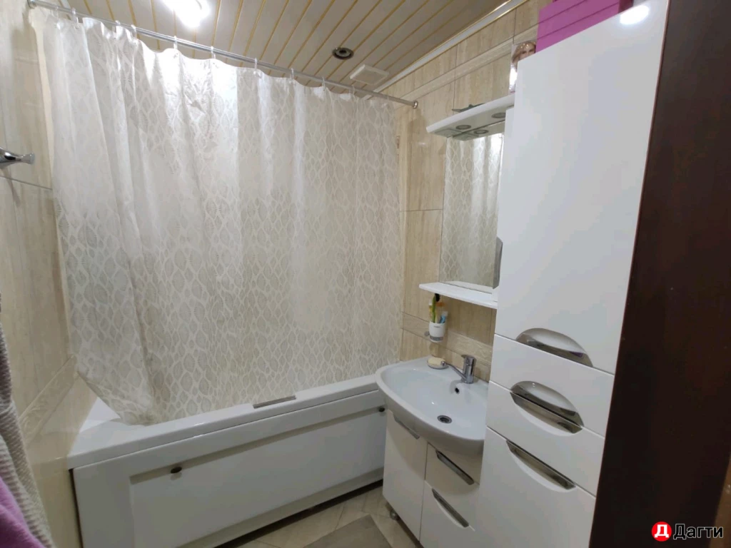 Квартира, 3 комнаты, 70 м², Агент