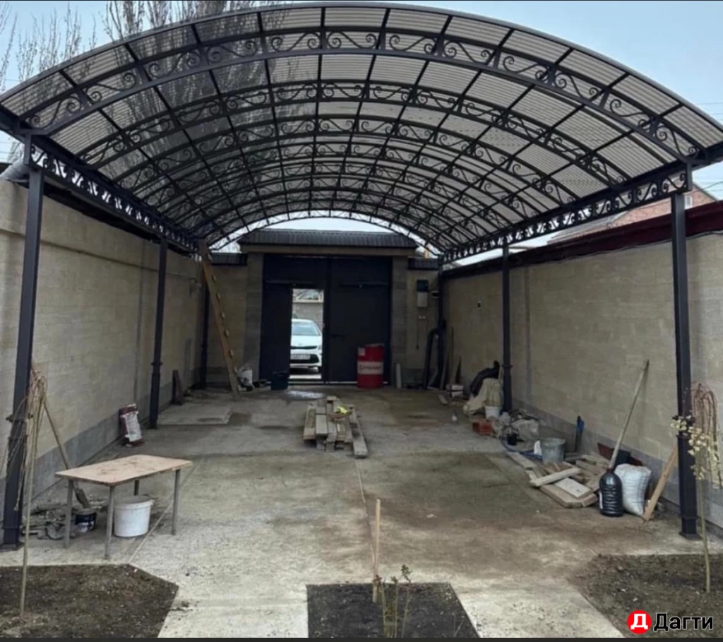 КОВАННЫЕ ВОРОТА ,перила ,навесы,входные бронь двери