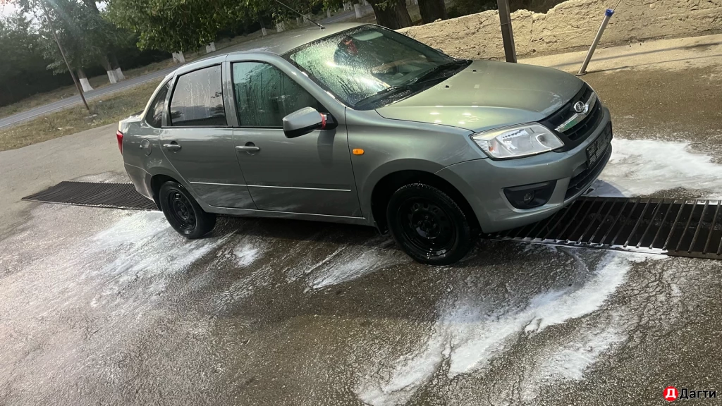 LADA (ВАЗ) Granta, 2013 года