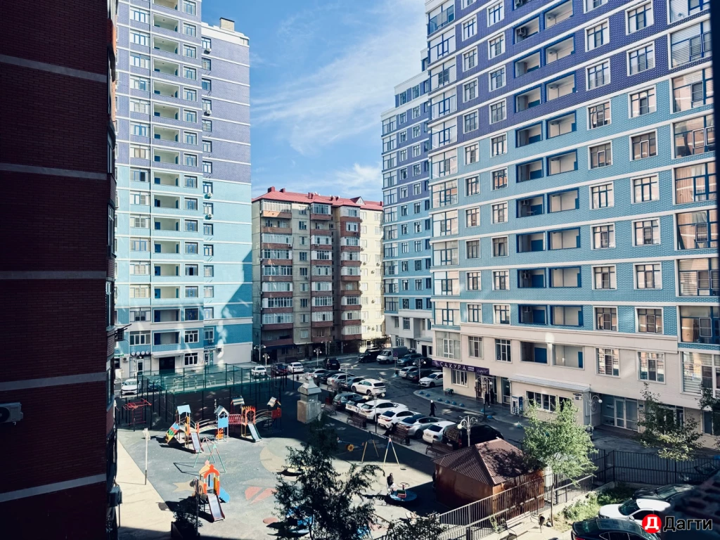 Квартира, 3 комнаты, 100 м², Агент