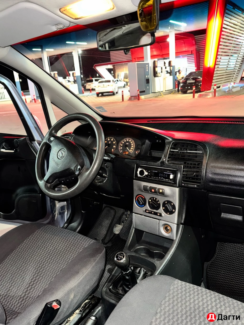 Opel Zafira, 2003 года