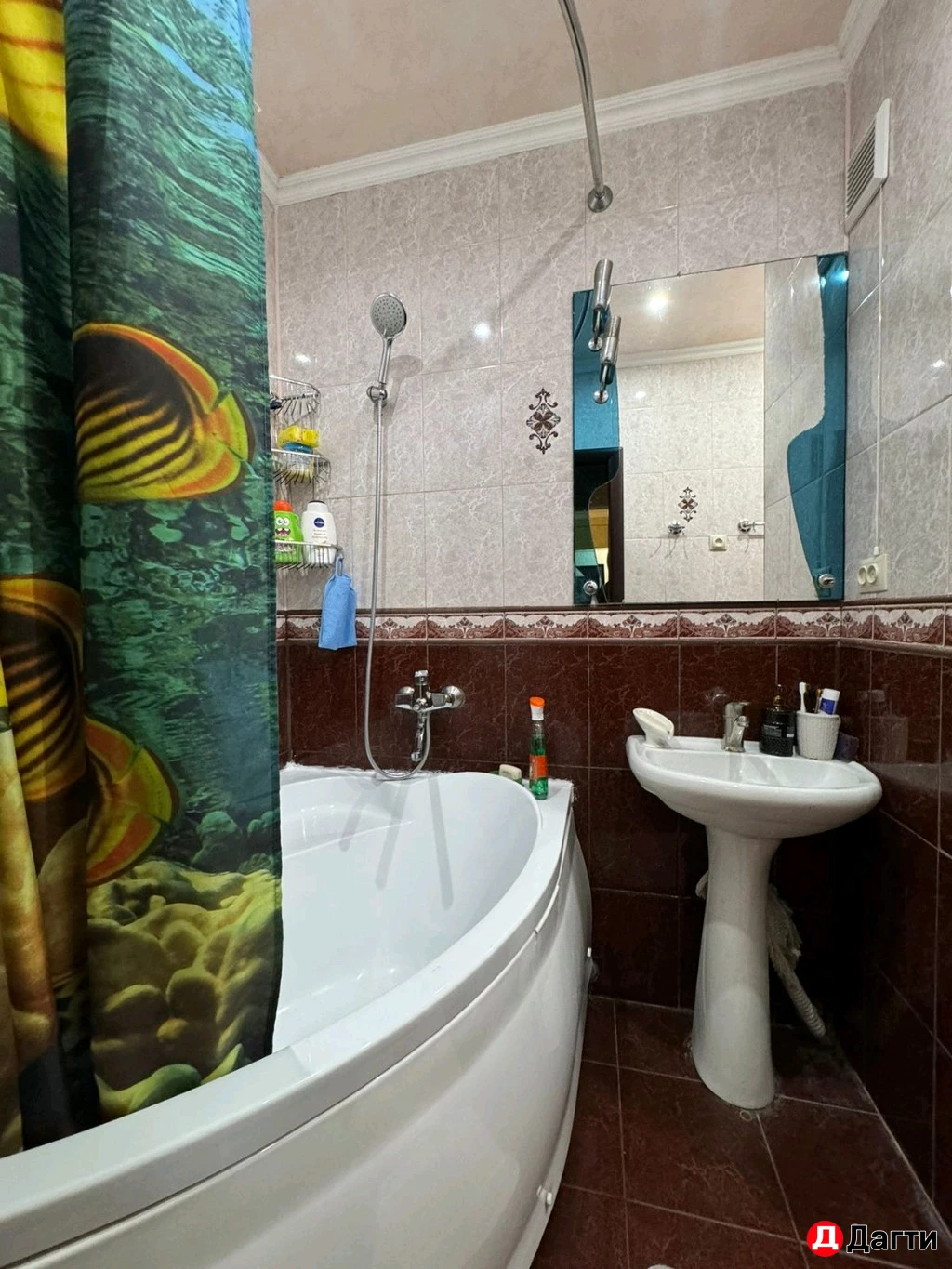 Квартира, 3 комнаты, 70 м²