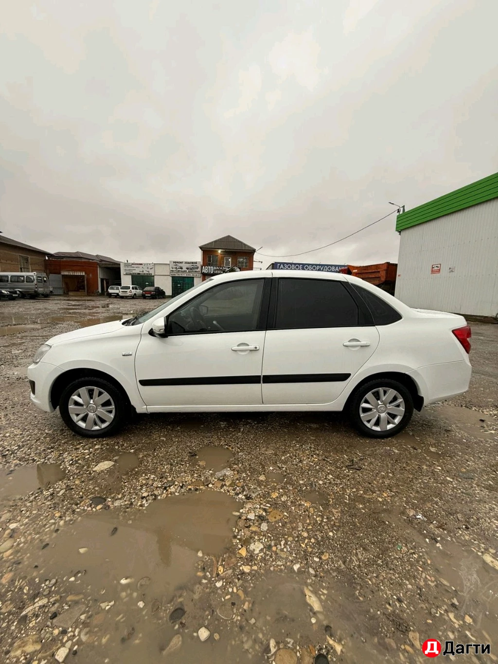 LADA (ВАЗ) Granta, 17 года