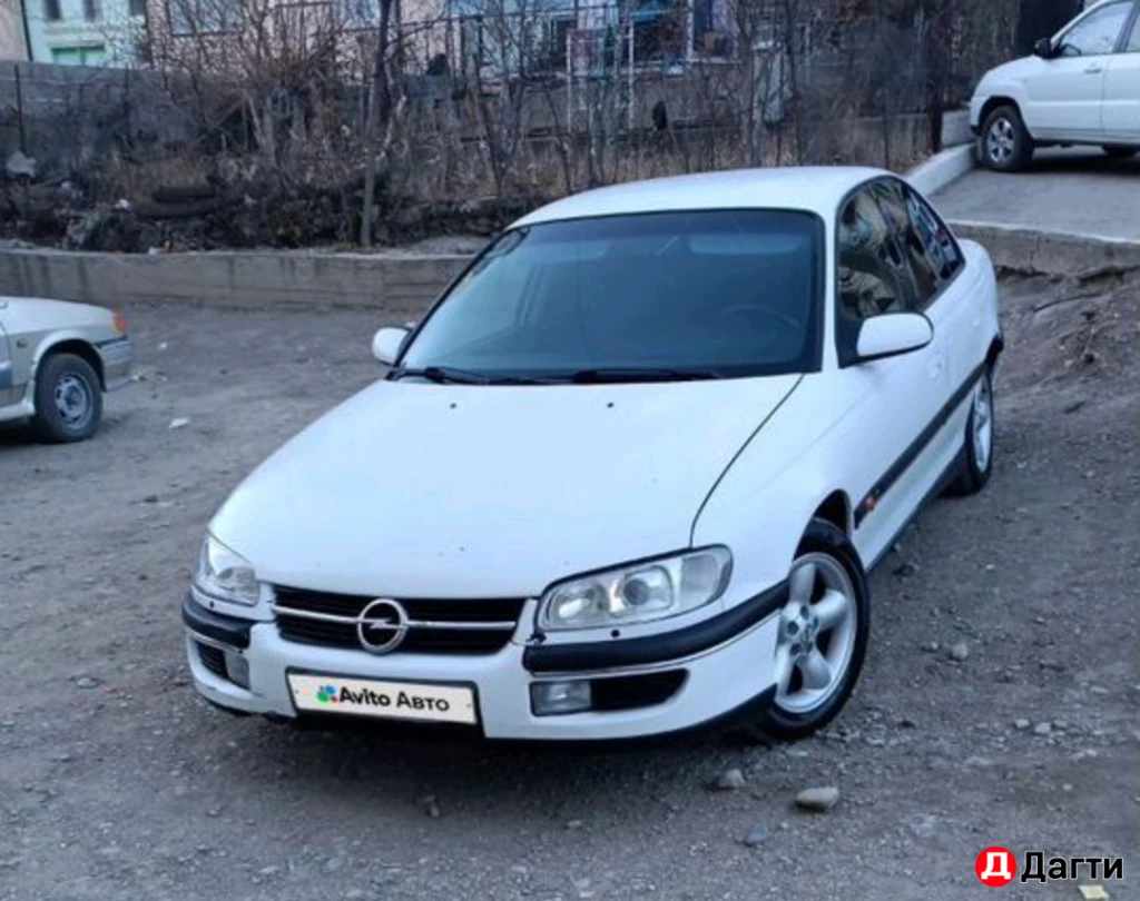 Opel Omega, 1998 года