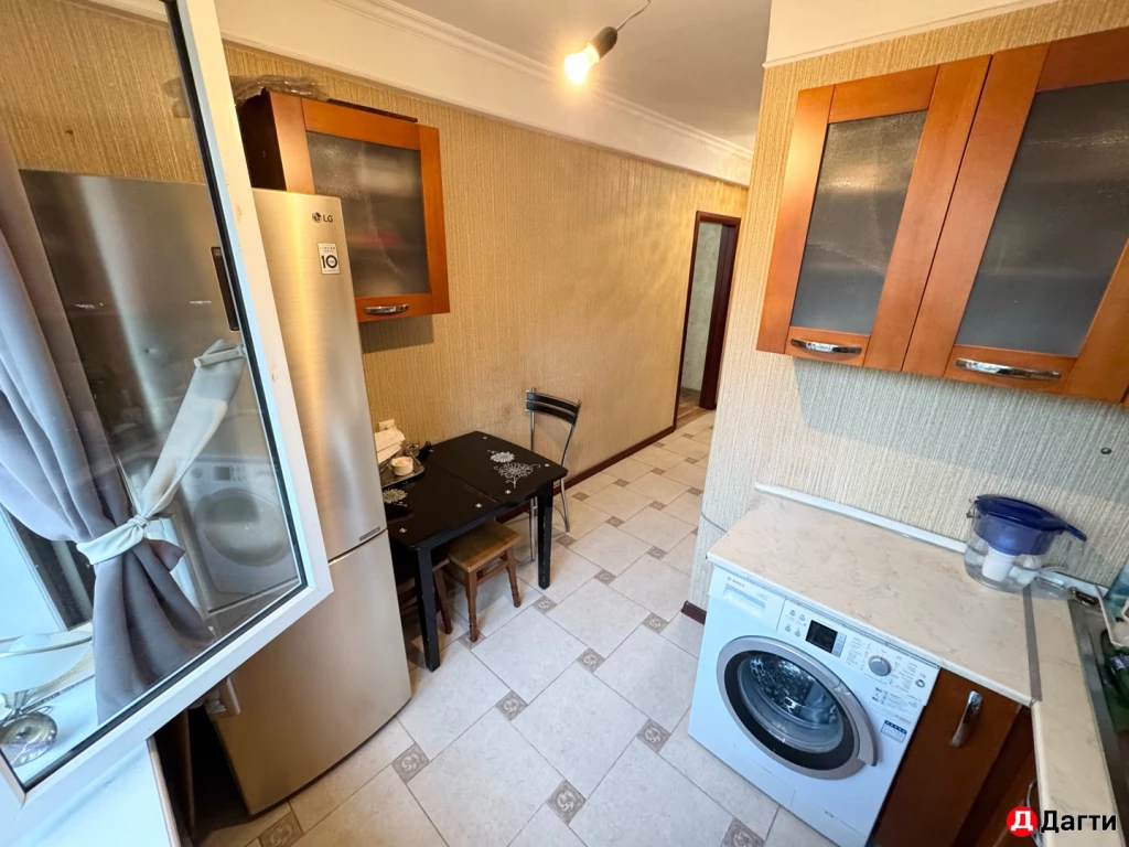 Квартира, 3 комнаты, 59 м², Агент