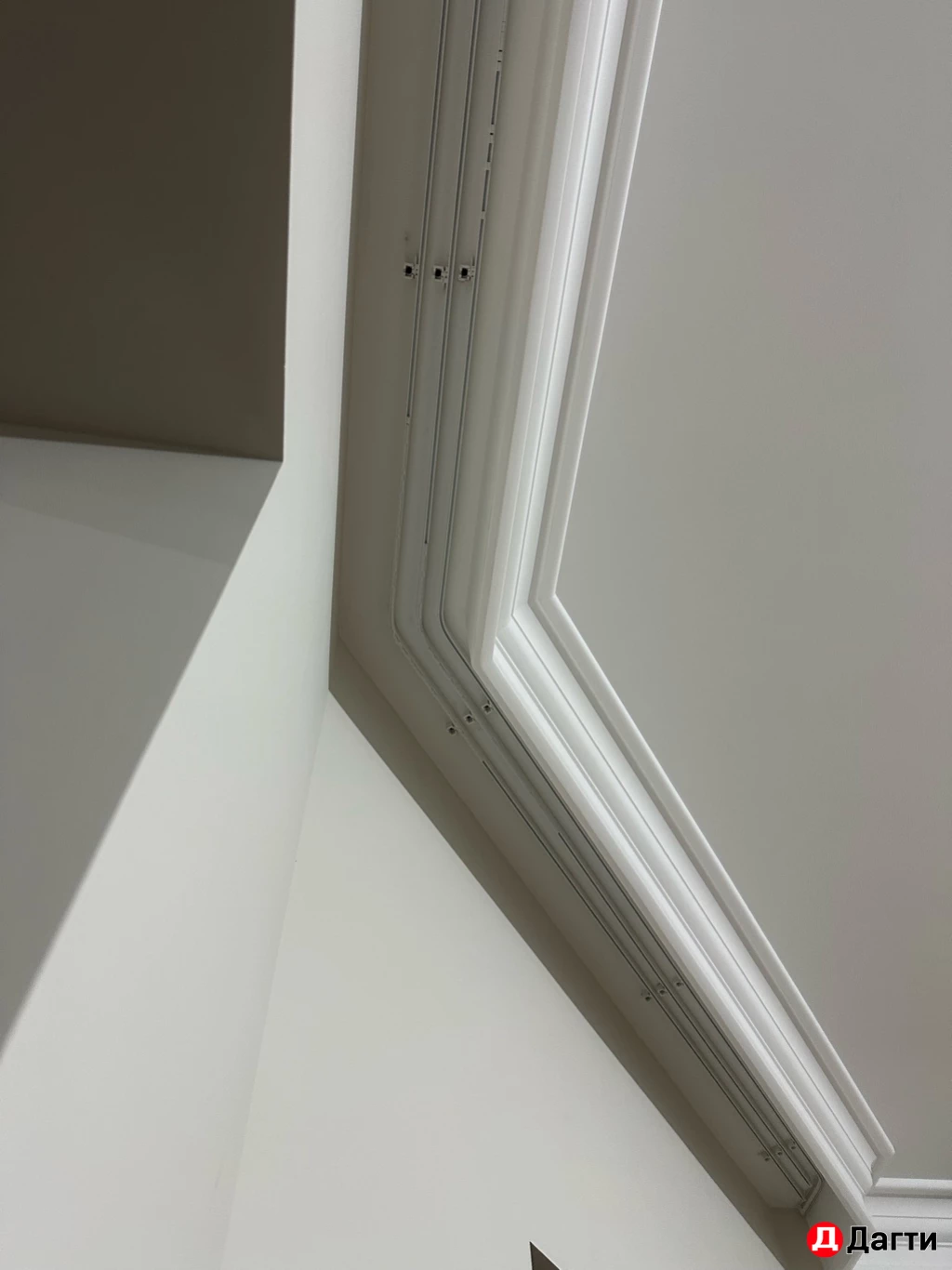 Установка карнизов для штор