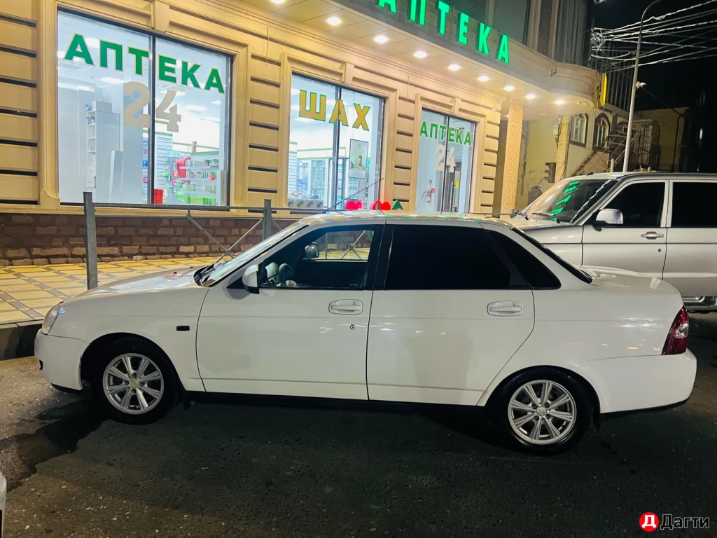 LADA (ВАЗ) Priora, 2011 года