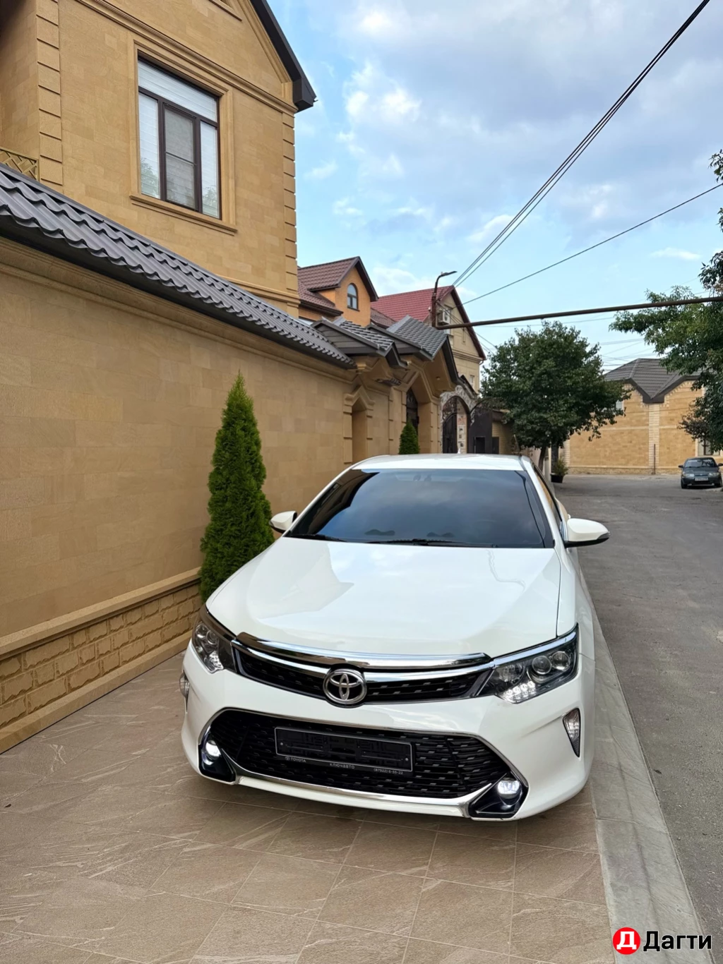Toyota Camry, 2015 года