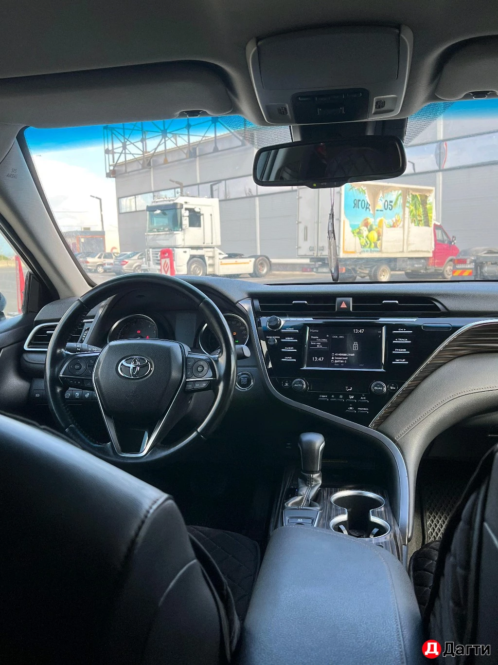 Toyota Camry, 2019 года