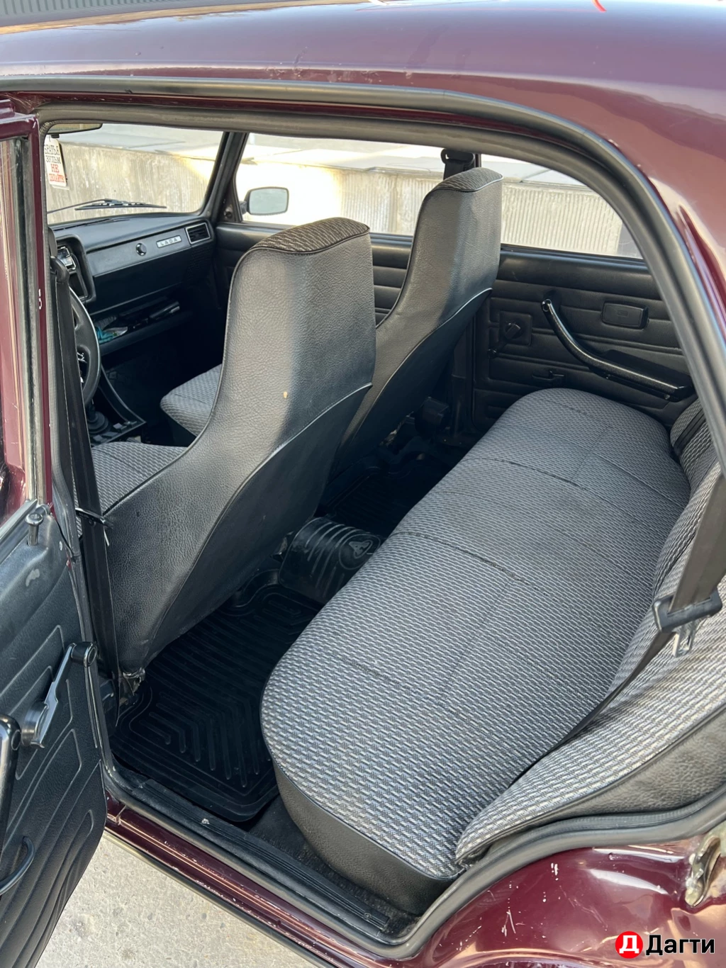 LADA (ВАЗ) 2107, 2005 года