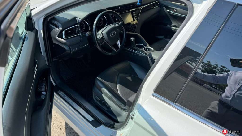 Toyota Camry, 2018 года