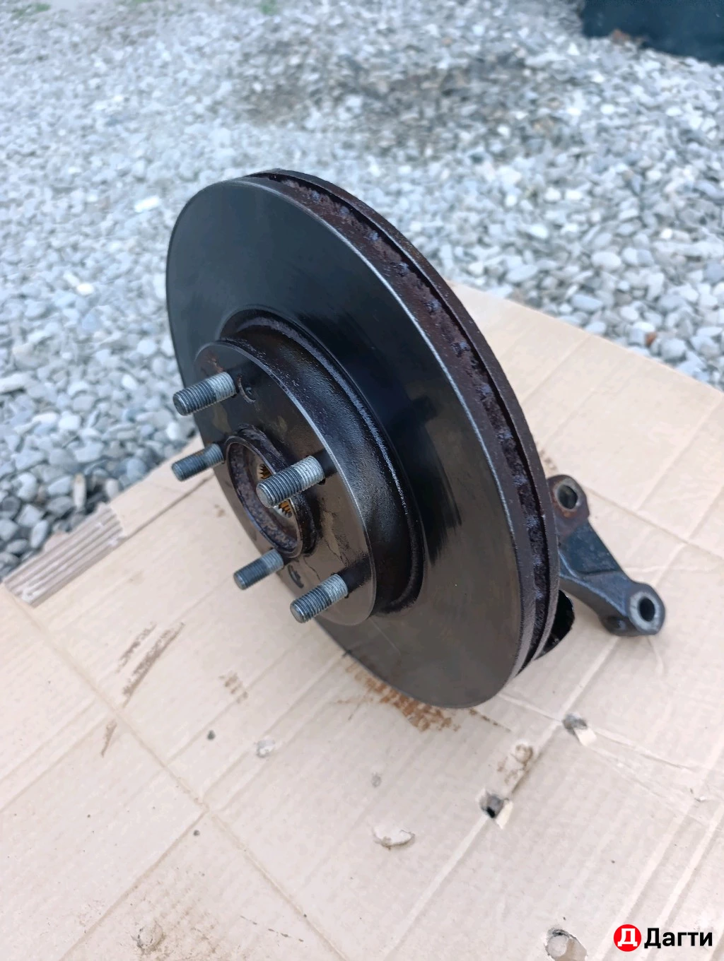 Кулак передний левый Hyundai Elantra 6