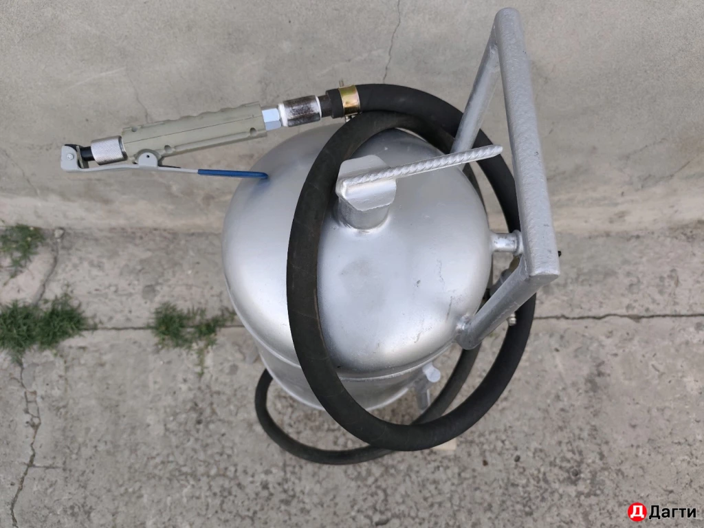 Пескоструйный аппарат