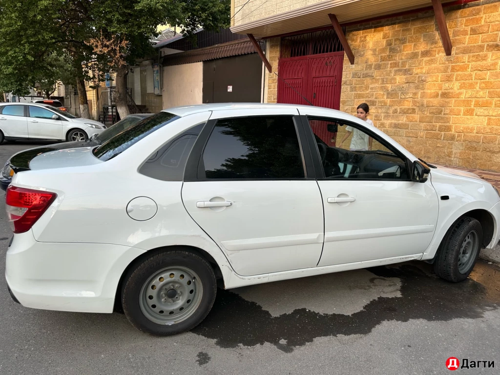 LADA (ВАЗ) Granta, 2014 года