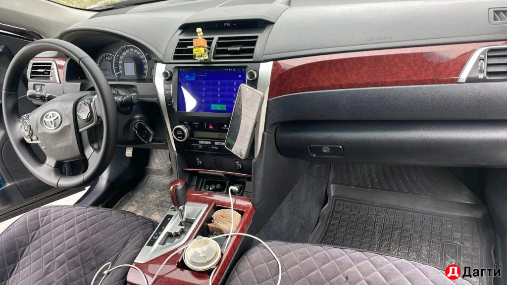 Toyota Camry, 2013 года