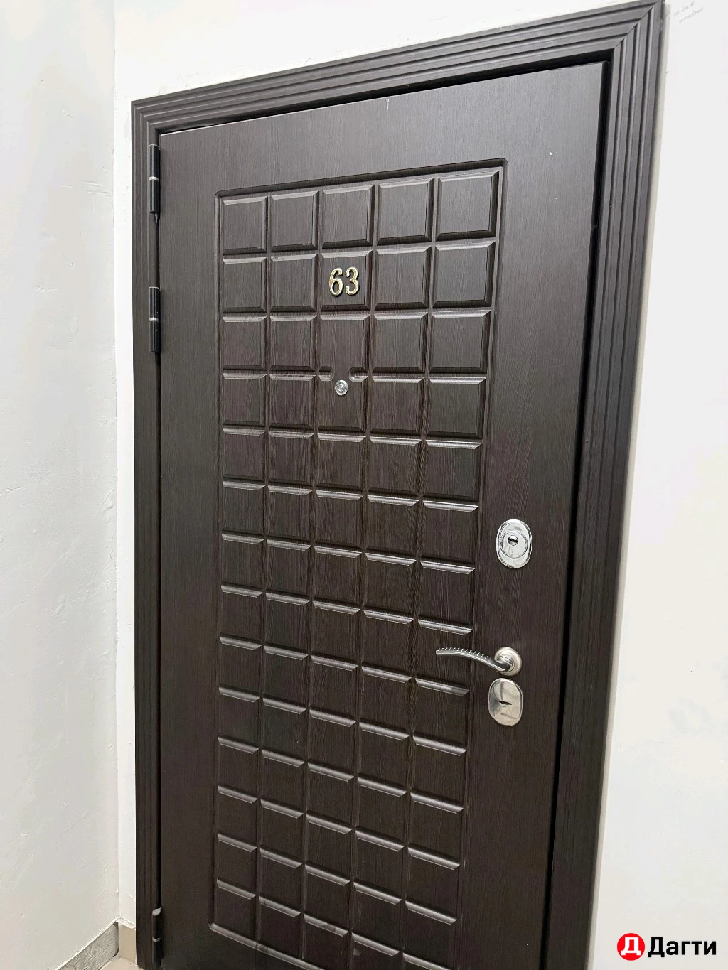 Входная дверь