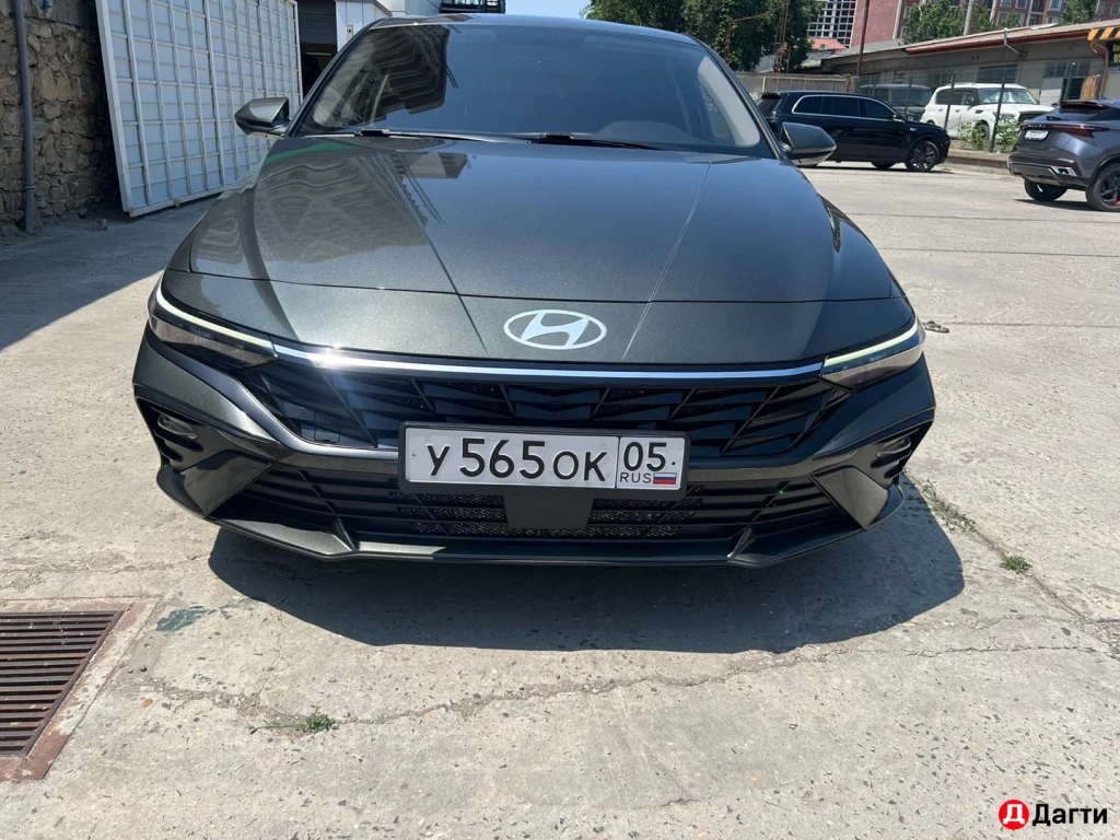 Hyundai Elantra, 2023 года