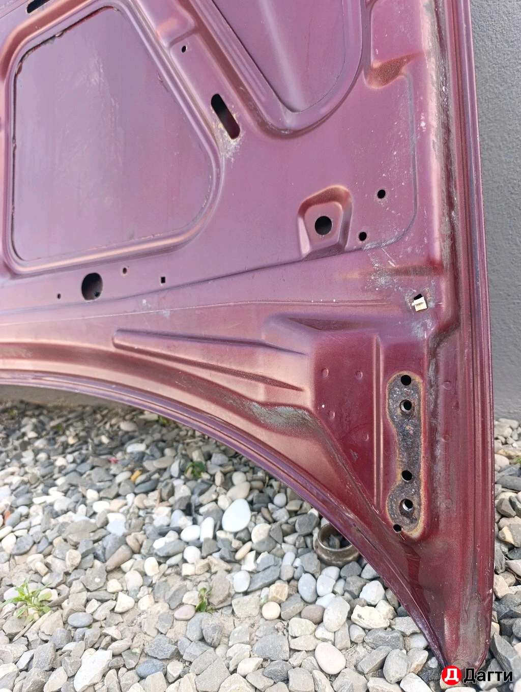 Капот на Chevrolet Lanos